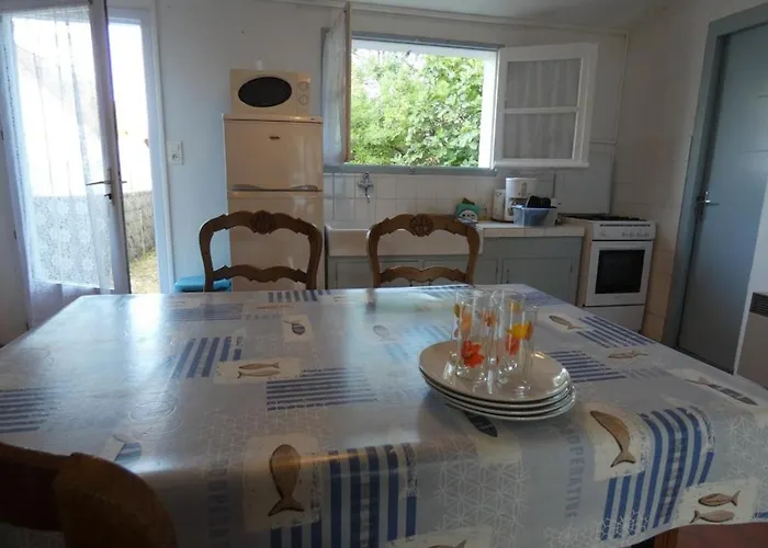 Spacieux Proche Pour 4 Pers., Animaux Admis - Fr-1-540-178 *