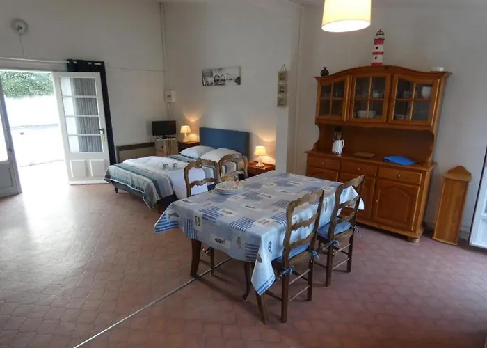 Spacieux Proche Pour 4 Pers., Animaux Admis - Fr-1-540-178